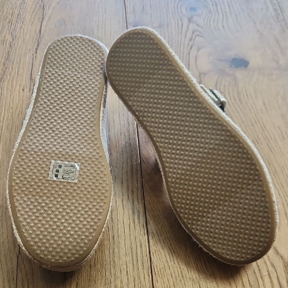 TOMS Cream Mary Jane Espadrille Shoes - Picture 3 of 7